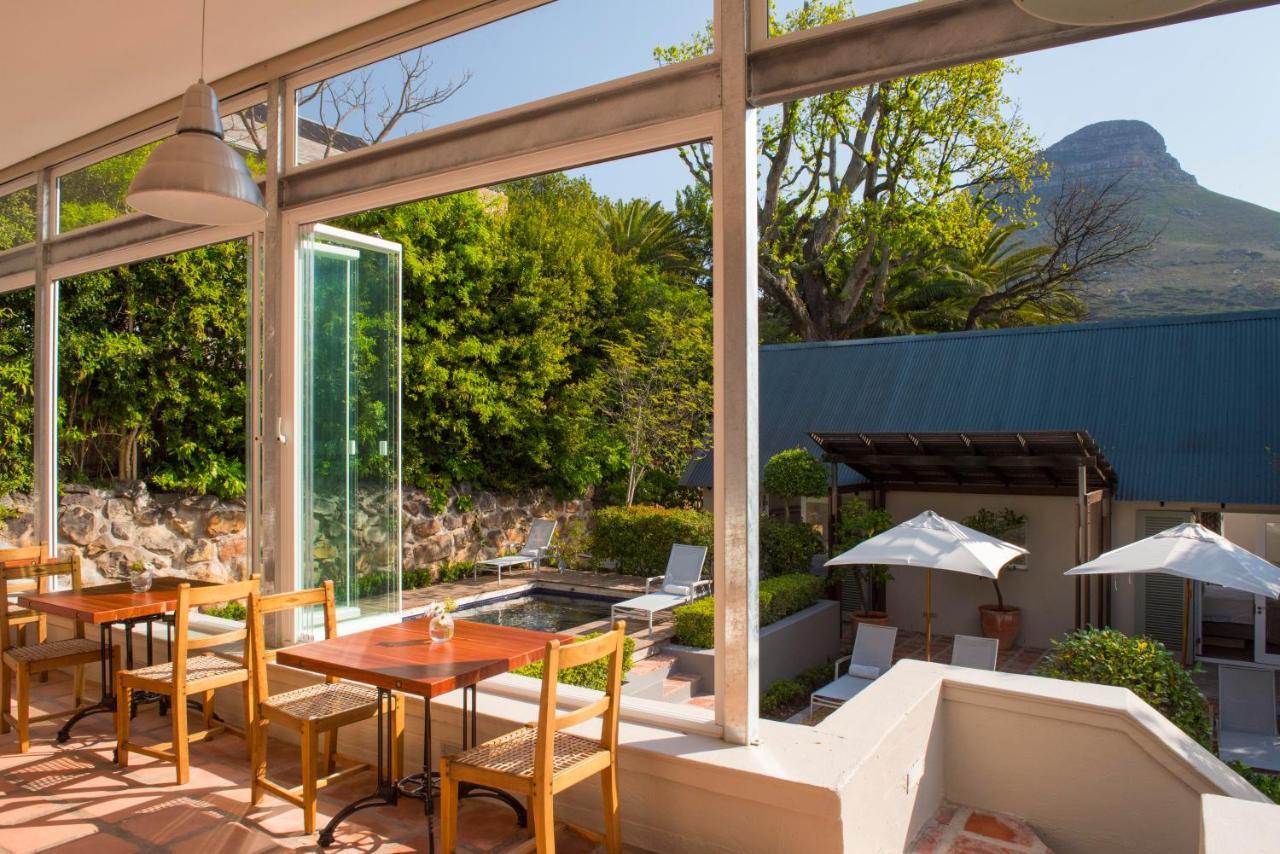 Four Rosmead Boutique Guesthouse Cape Town Bagian luar foto