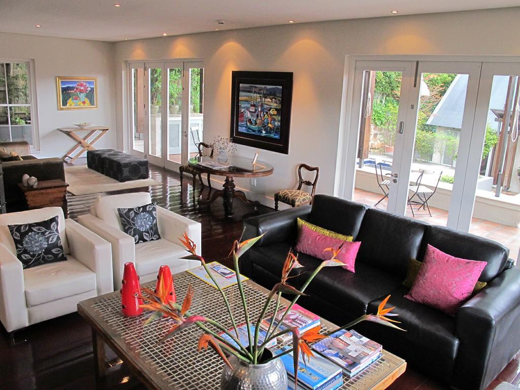 Four Rosmead Boutique Guesthouse Cape Town Bagian luar foto